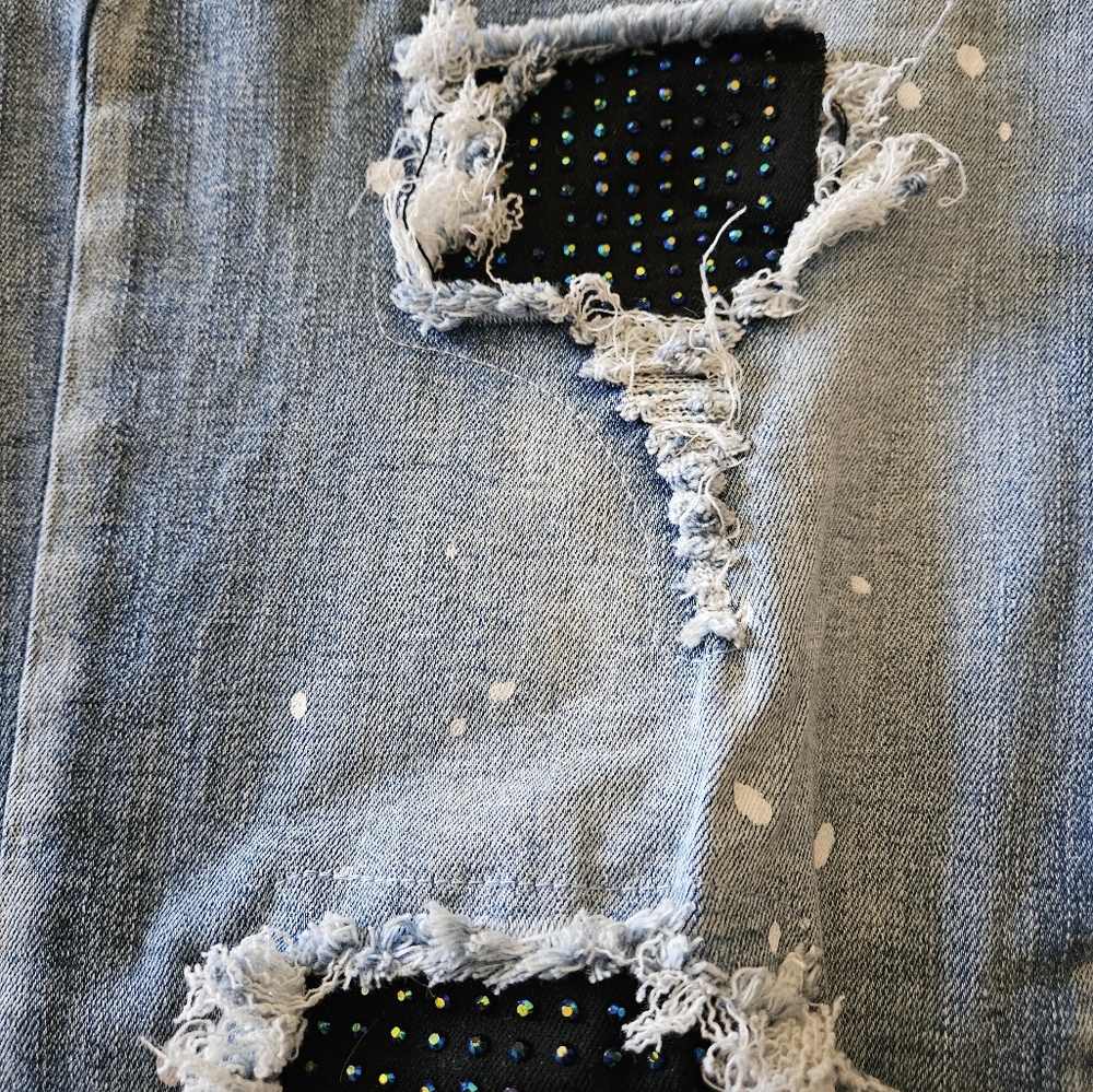 Sold Sold - Picture 3 of 4